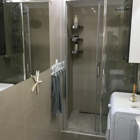 Apartament Armia アパート