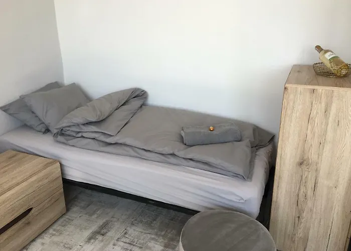 Апартаменты Apartament Armia